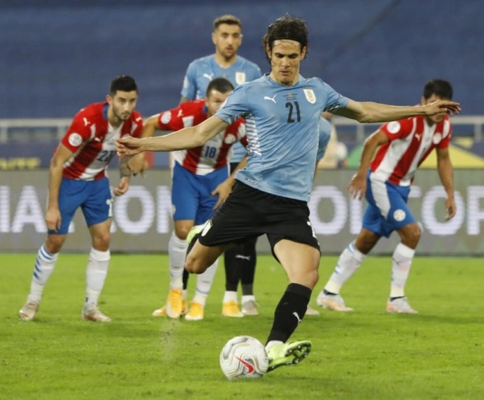 Edi Cavani NEWS | 06.29.2021 - Uruguay closed the first phase of the 2021 Copa América with a win over Paraguay.