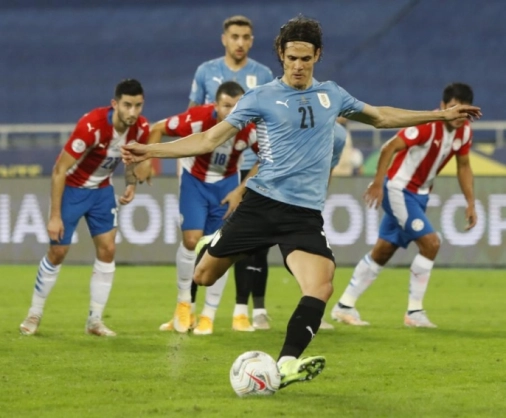 Edi Cavani NOTICIAS |  - Uruguay cerró la primera fase de la Copa América 2021 con victoria sobre Paraguay. 