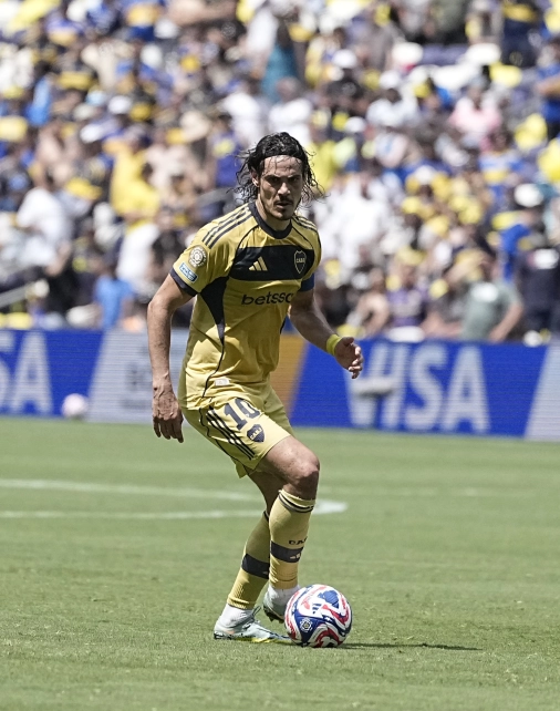 Edi Cavani NOTICIAS |  - Debut Mundialista